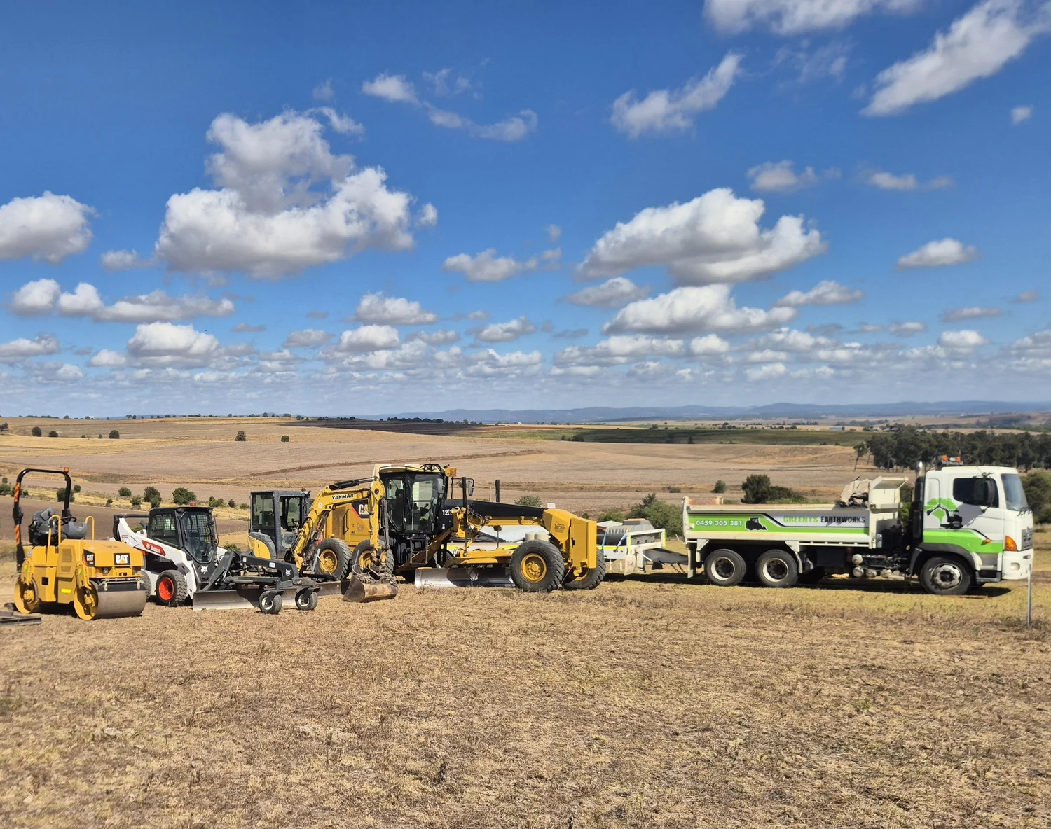 Greenys Earthworks machine at work, Warwick & surrounds